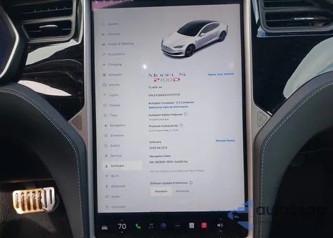 2018 Tesla Model S 100D/75D/P100D z USA, uszkodzony, nr VIN 5YJSA1E47JF271731